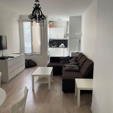 Paris 8Th, Bright, Very Good Location 아파트 외부 사진