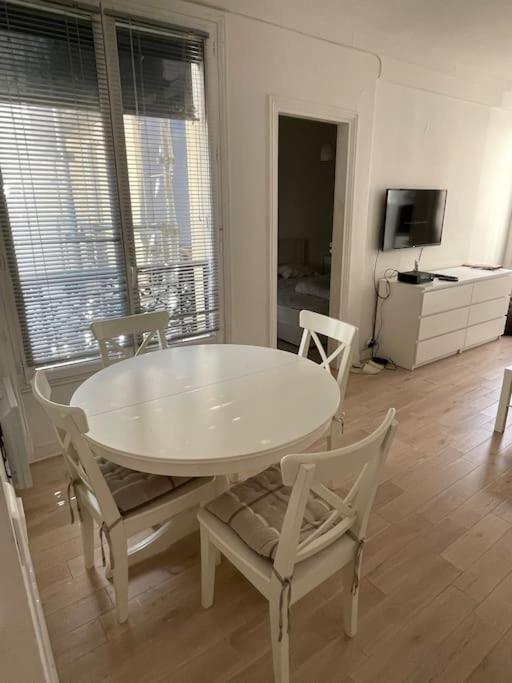 Paris 8Th, Bright, Very Good Location 아파트 외부 사진